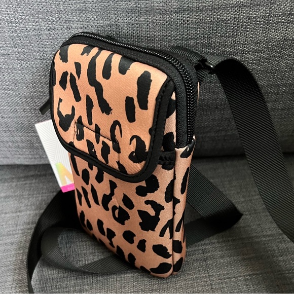 NWT YOUREVERYBAG PHONE SMALL CROSSBODY BAG PURSE - Picture 2 of 7